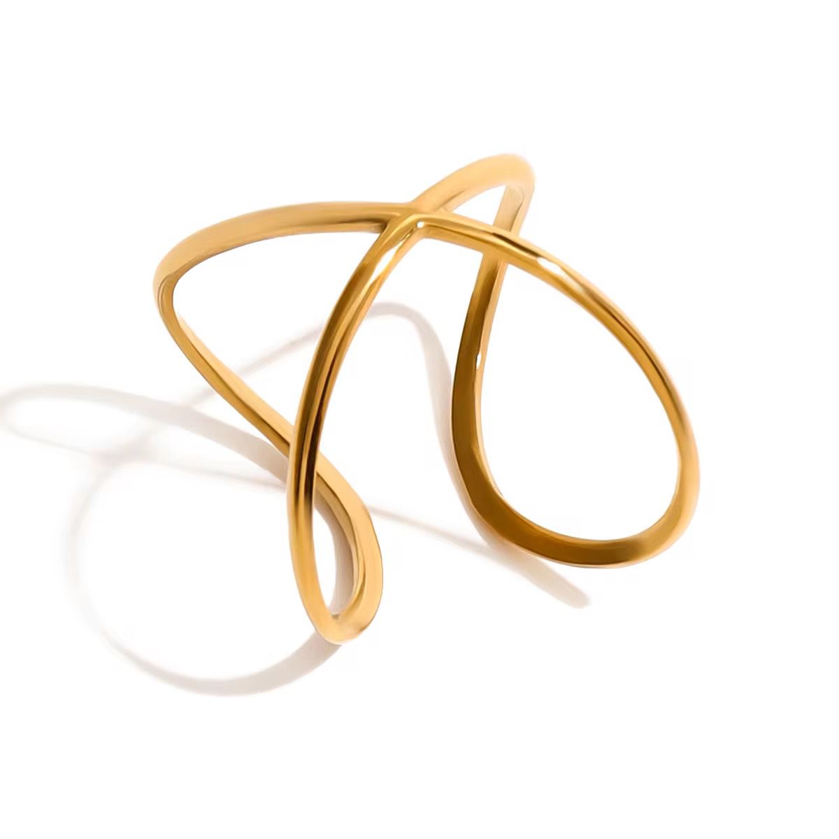 BOLD Crossover line design 18k Gold Plated Adjustable Ring